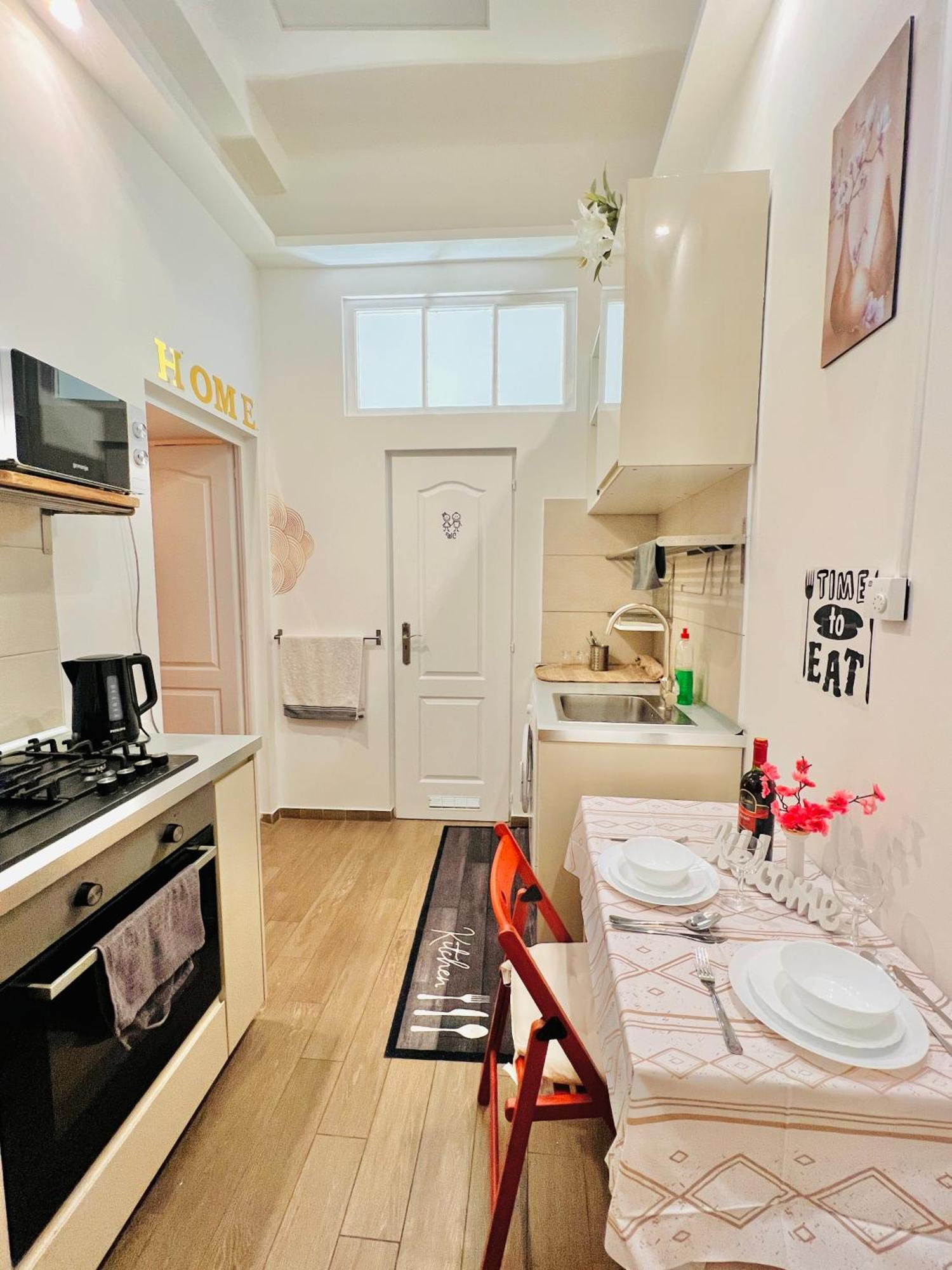 Chloe Apartment บูดาเปสต์ ภายนอก รูปภาพ