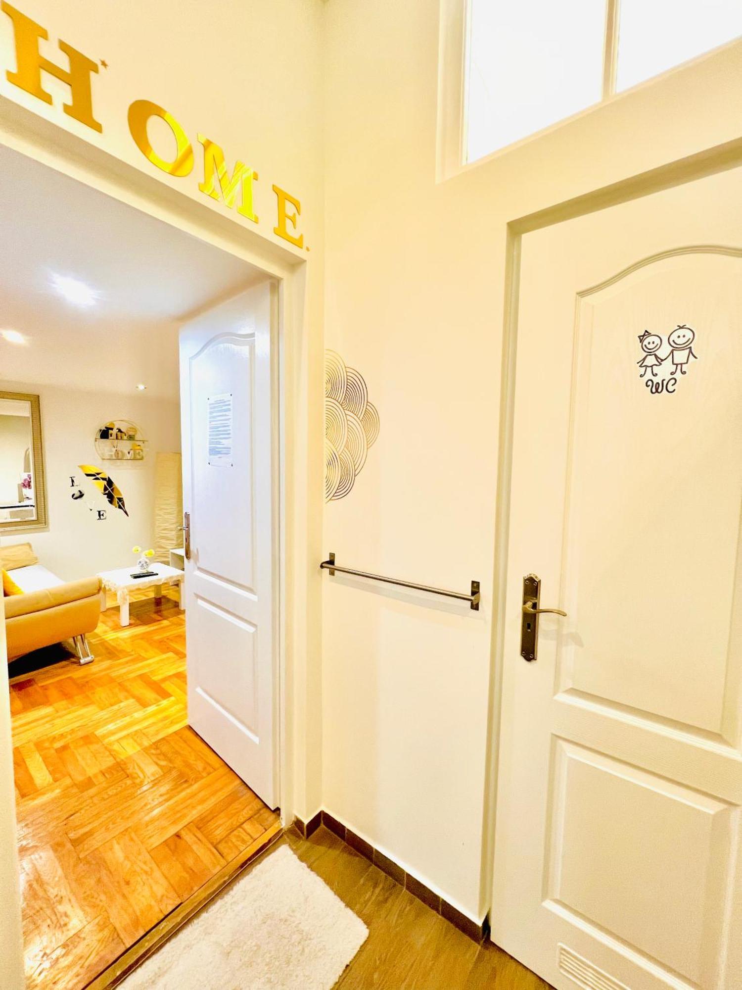 Chloe Apartment บูดาเปสต์ ภายนอก รูปภาพ